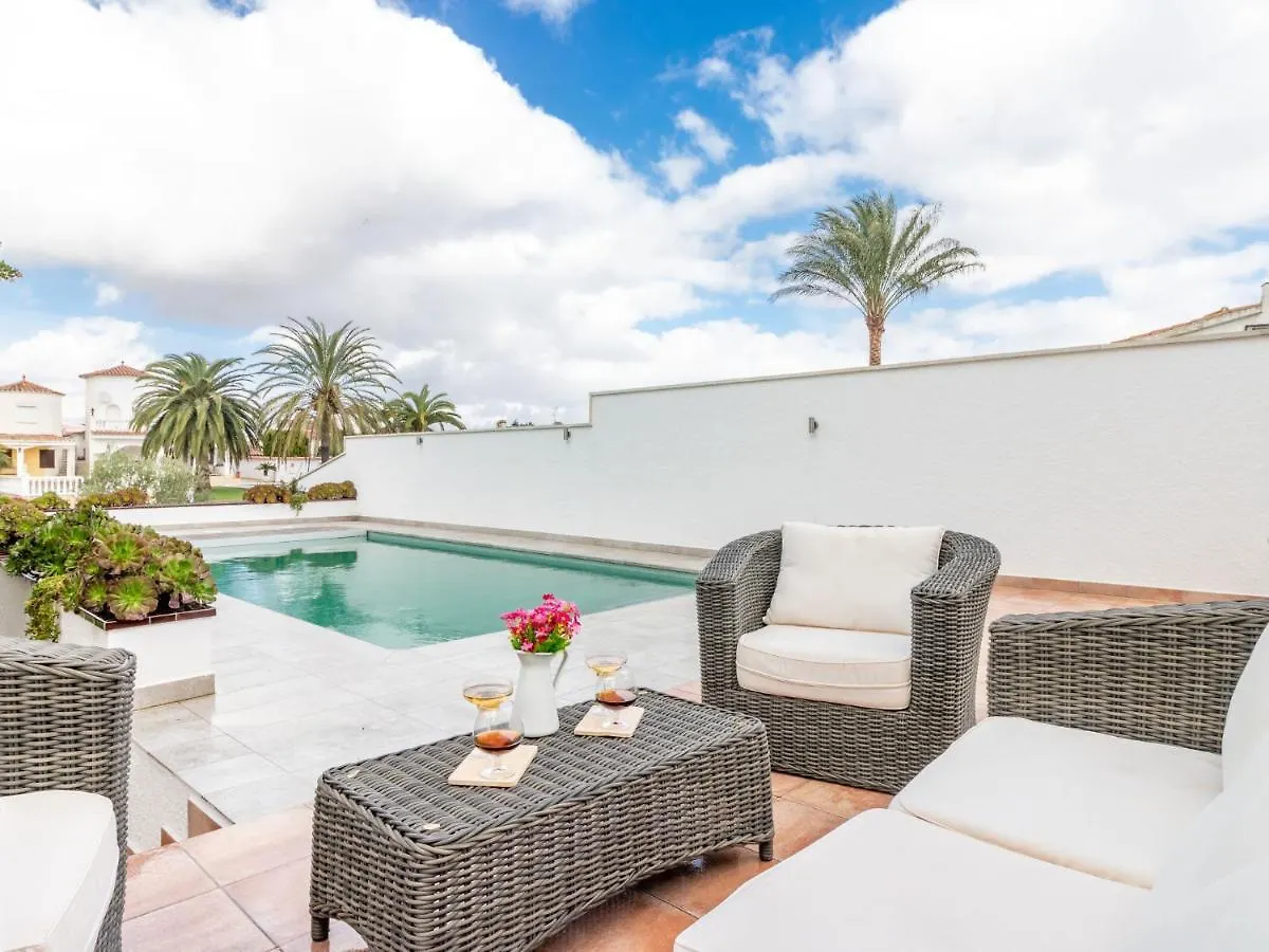 Holiday Home Sunset By Interhome Empuriabrava